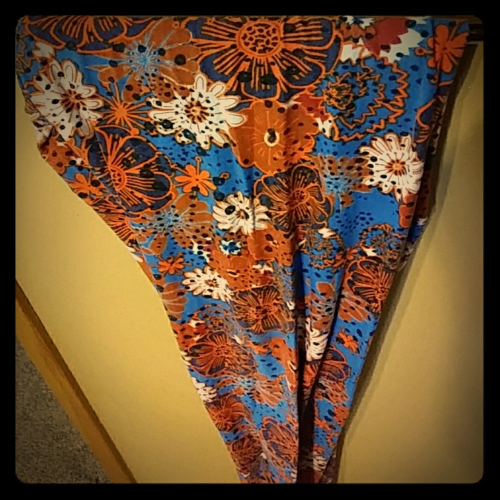 Lularoe TC flower leggings